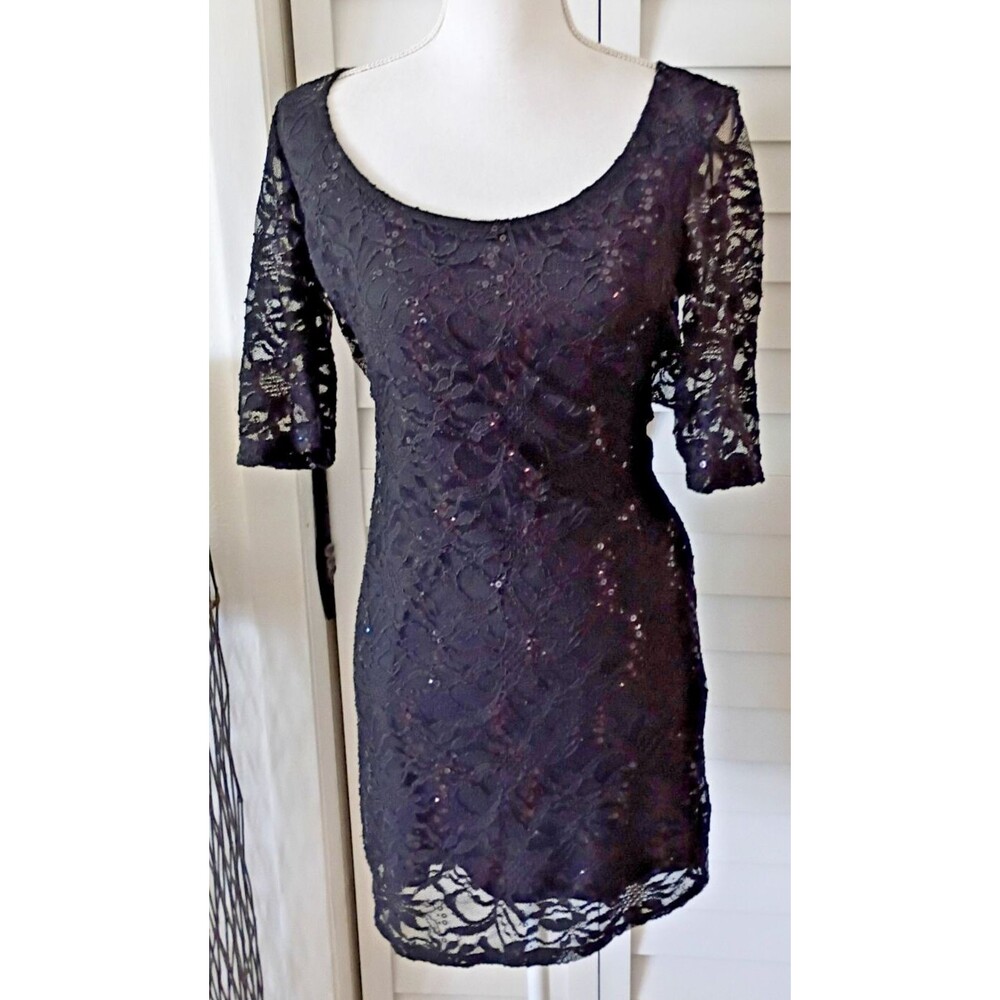 Reign On women's black bodycon open back‎ lace short sleeve dress M